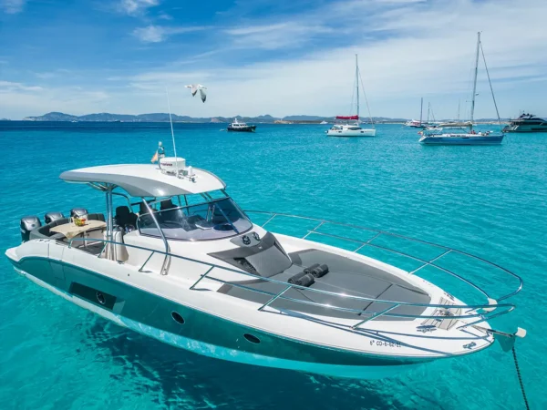 Charter en Ibiza - Sessa Key Largo 36
